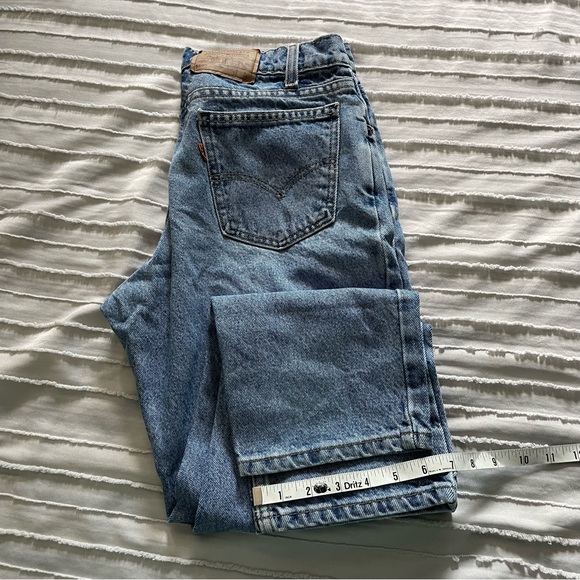 Vintage Levi’s 550 High Waist Waist fit Jeans - Picture 9 of 9